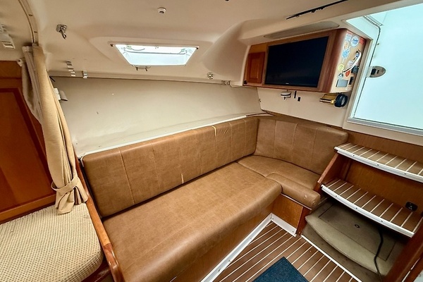 Faith 32ft Luhrs Yacht For Sale