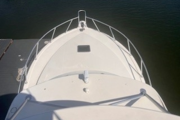 Bow Top View