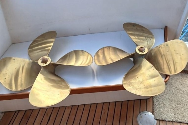 Traveller 49ft DeFever Yacht For Sale
