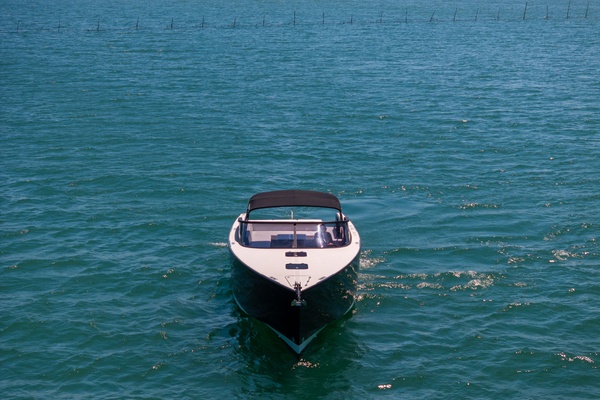 SPECTRE 40ft VanDutch Yacht For Sale