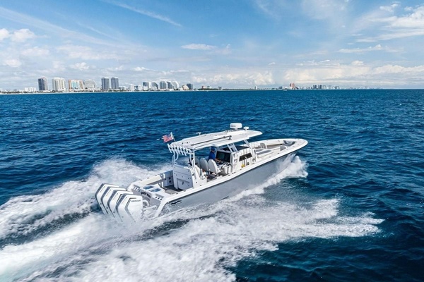 LOONEY TUNE 43ft Invincible Yacht For Sale