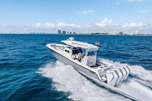 LOONEY TUNE 43ft Invincible Yacht For Sale