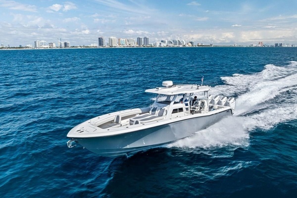 LOONEY TUNE 43ft Invincible Yacht For Sale