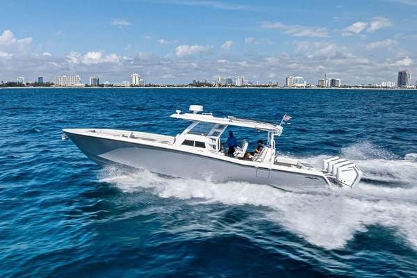 LOONEY TUNE 43ft Invincible Yacht For Sale