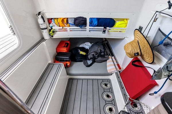 LOONEY TUNE 43ft Invincible Yacht For Sale