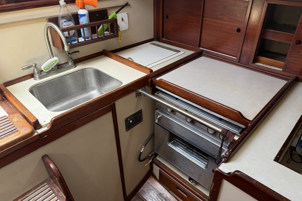 Dauphine 42ft Allied Yacht For Sale