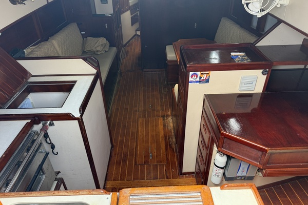 Dauphine 42ft Allied Yacht For Sale