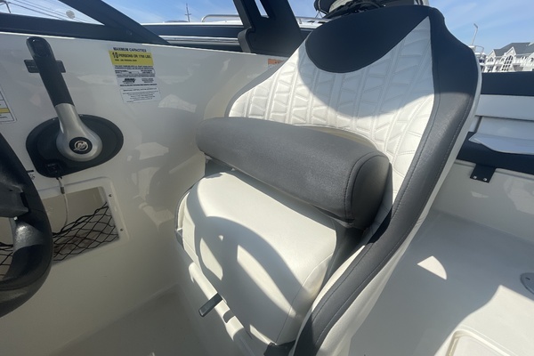 22ft Bayliner Yacht For Sale