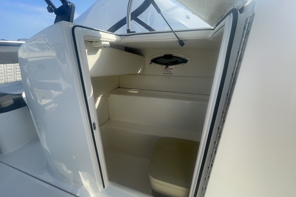 22ft Bayliner Yacht For Sale