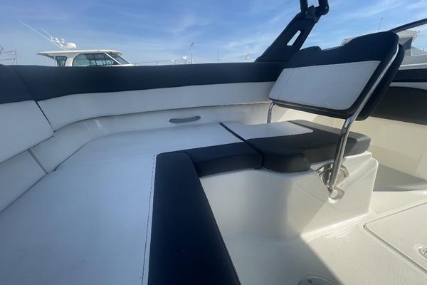 22ft Bayliner Yacht For Sale