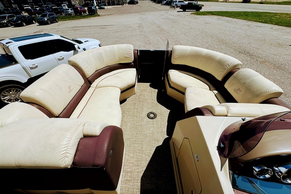 24ft Misty Harbor Yacht For Sale