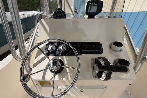 20ft Sea Hunt Yacht For Sale