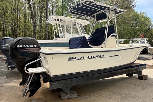 20ft Sea Hunt Yacht For Sale