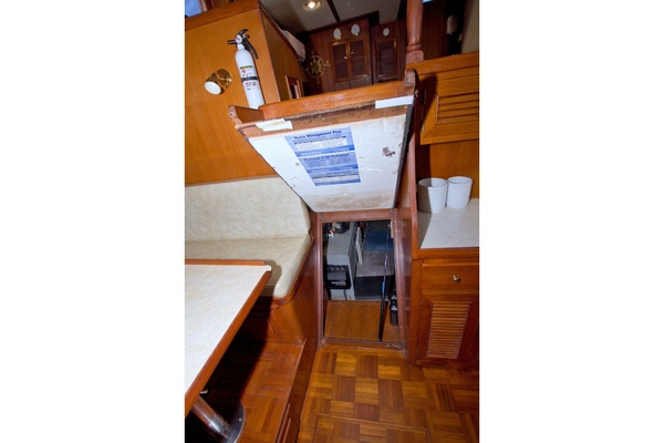 Consaltant 42ft Present Yachts Yacht For Sale