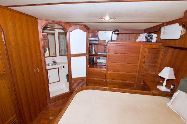 Consaltant 42ft Present Yachts Yacht For Sale