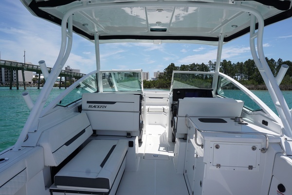 2023 Blackfin 27