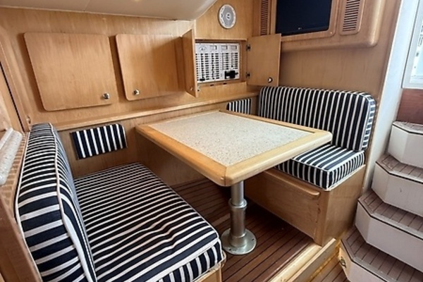 Home Advantage Reel T 38ft Out Island Yacht For Sale