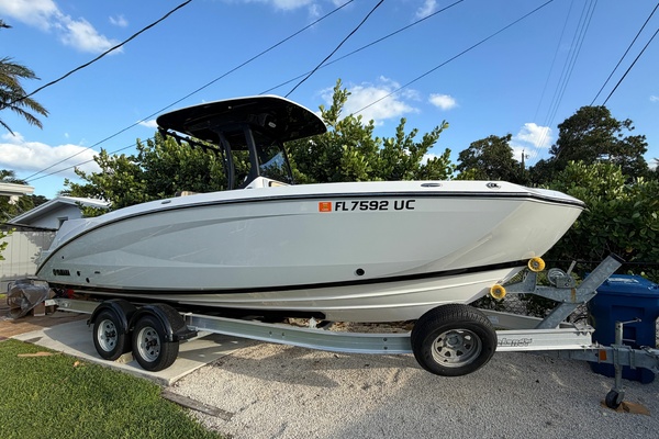 25ft Yamaha Boats Yacht For Sale