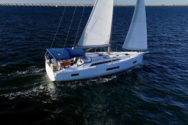 40-ft-Beneteau-2022-40.1-Happy Ours St. Petersburg Florida United States  yacht for sale