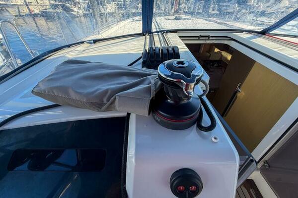 Happy Ours 40ft Beneteau Yacht For Sale