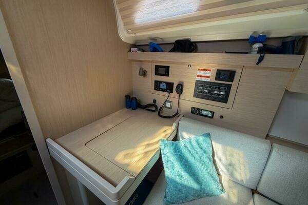 Beneteau 40.1 Yacht For Sale