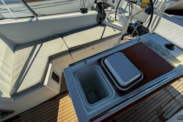 Beneteau 40.1 Yacht For Sale