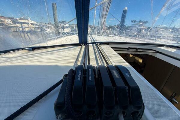 Happy Ours 40ft Beneteau Yacht For Sale