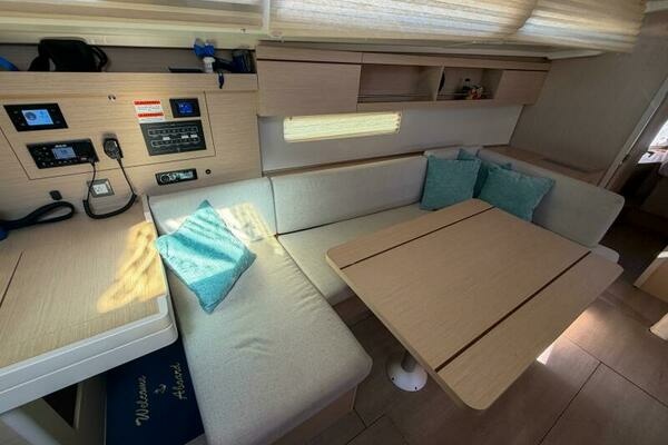 Beneteau 40.1 Yacht For Sale
