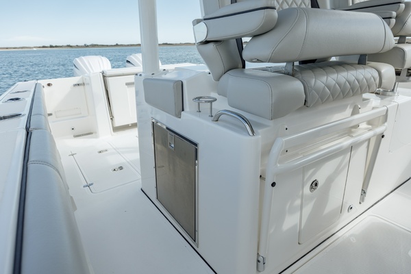 Boyer s Pursuit III 32ft Pursuit Yacht For Sale