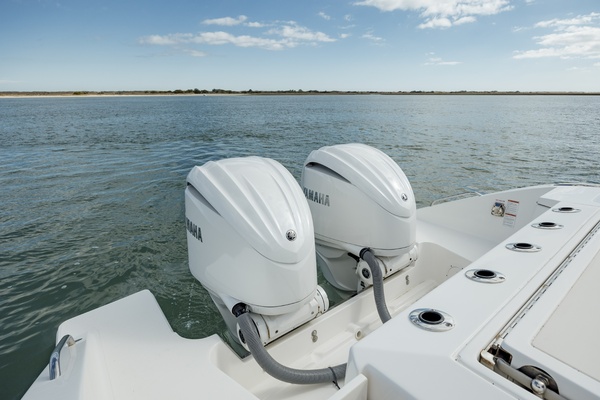 Boyer s Pursuit III 32ft Pursuit Yacht For Sale