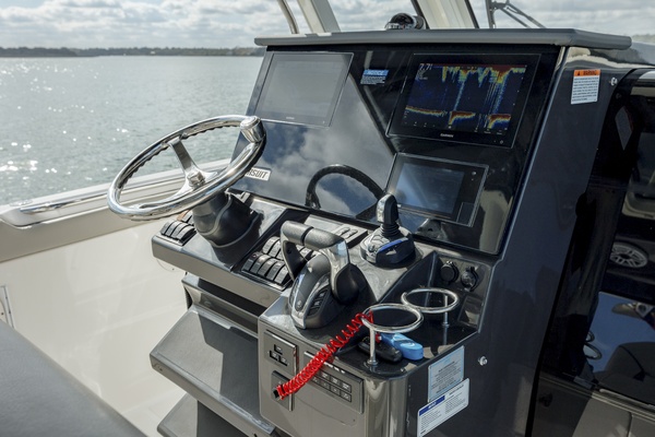 Boyer s Pursuit III 32ft Pursuit Yacht For Sale