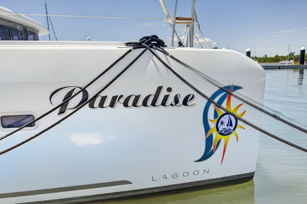 Paradise 42ft Lagoon Yacht For Sale