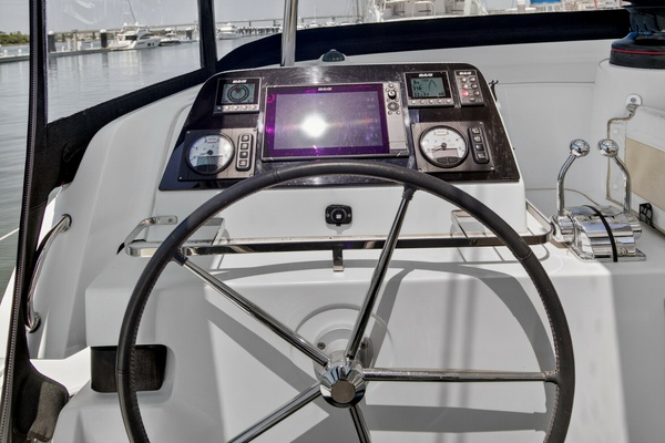 Paradise 42ft Lagoon Yacht For Sale