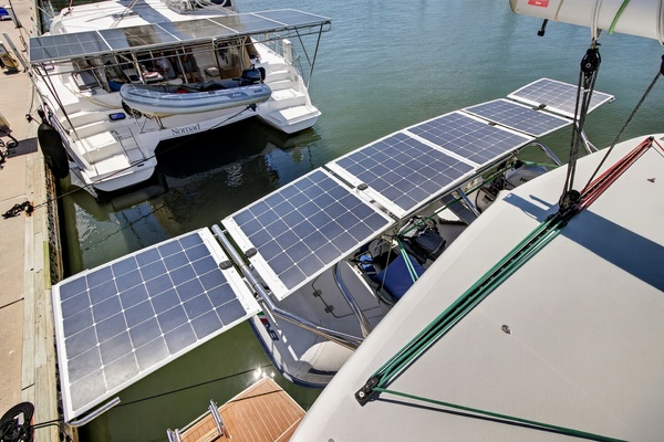 Paradise 42ft Lagoon Yacht For Sale