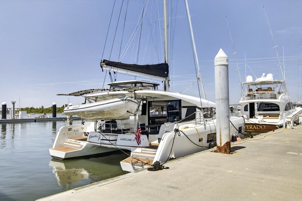 Paradise 42ft Lagoon Yacht For Sale