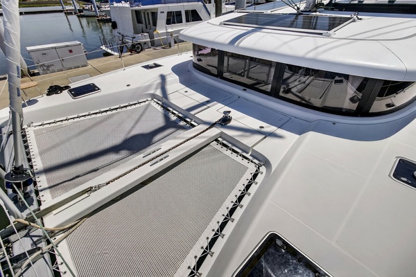 Paradise 42ft Lagoon Yacht For Sale