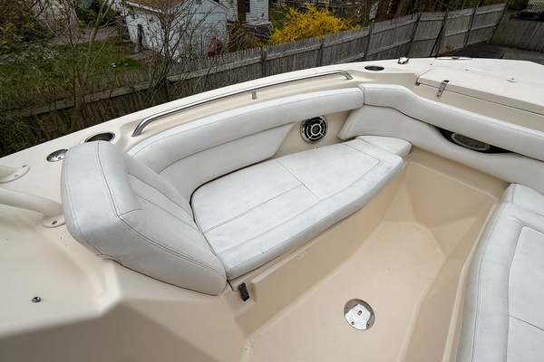 Easy Keeper 27ft Grady White Yacht For Sale