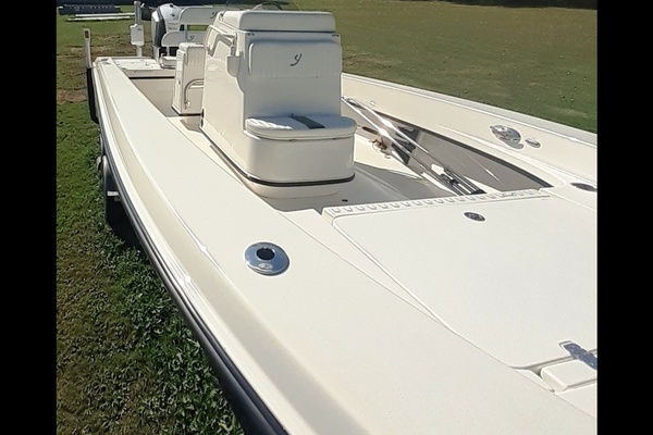 24ft Young Boats Yacht For Sale