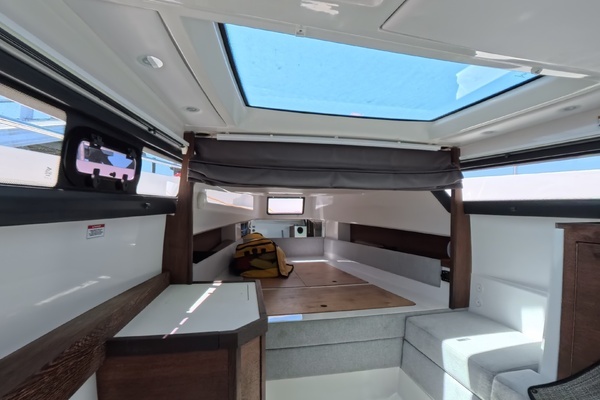 2019 Axopar 37