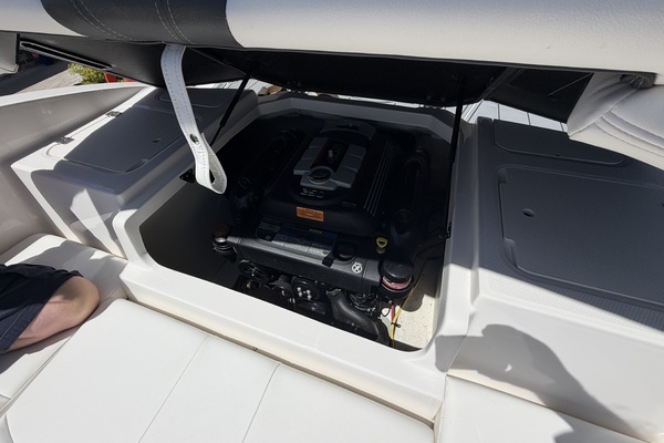 21ft Chaparral Yacht For Sale