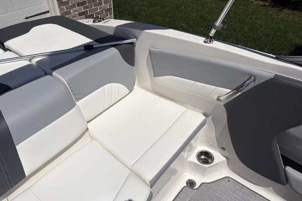 21ft Chaparral Yacht For Sale