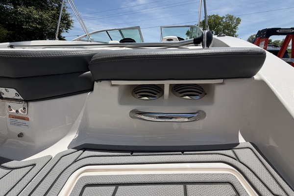 21ft Chaparral Yacht For Sale
