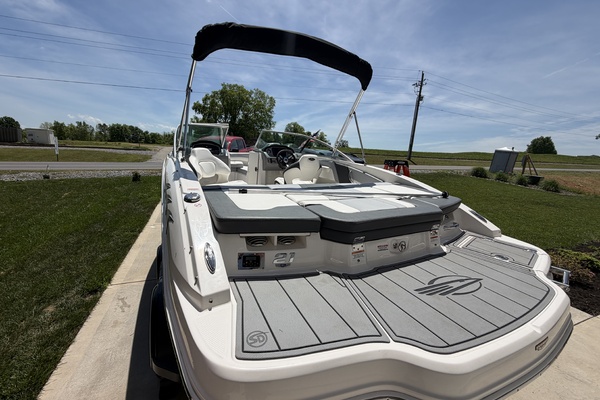 21ft Chaparral Yacht For Sale