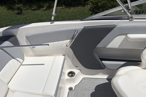 21ft Chaparral Yacht For Sale