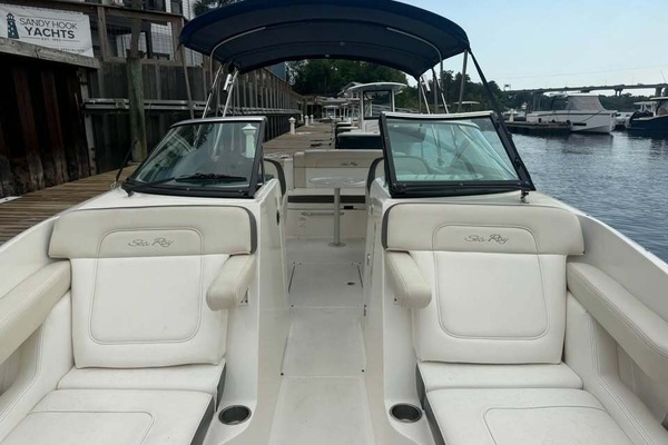 26ft Sea Ray Yacht For Sale