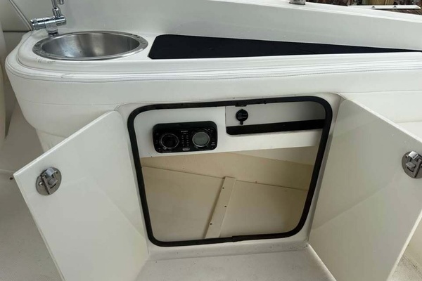 26ft Sea Ray Yacht For Sale