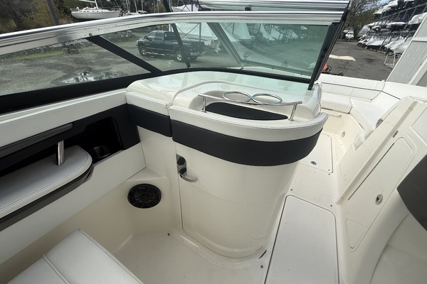 24ft Sea Ray Yacht For Sale