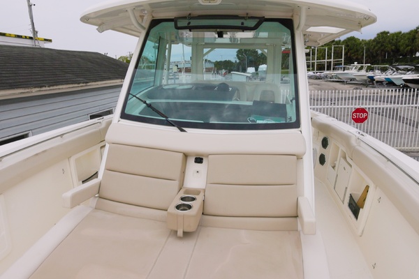 38ft Boston Whaler Yacht For Sale
