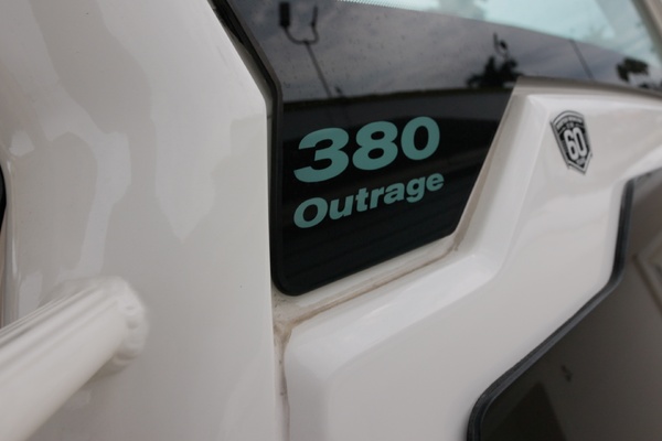 38ft Boston Whaler Yacht For Sale