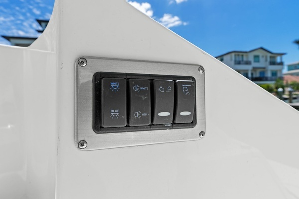 2012 Cruisers Yachts 54